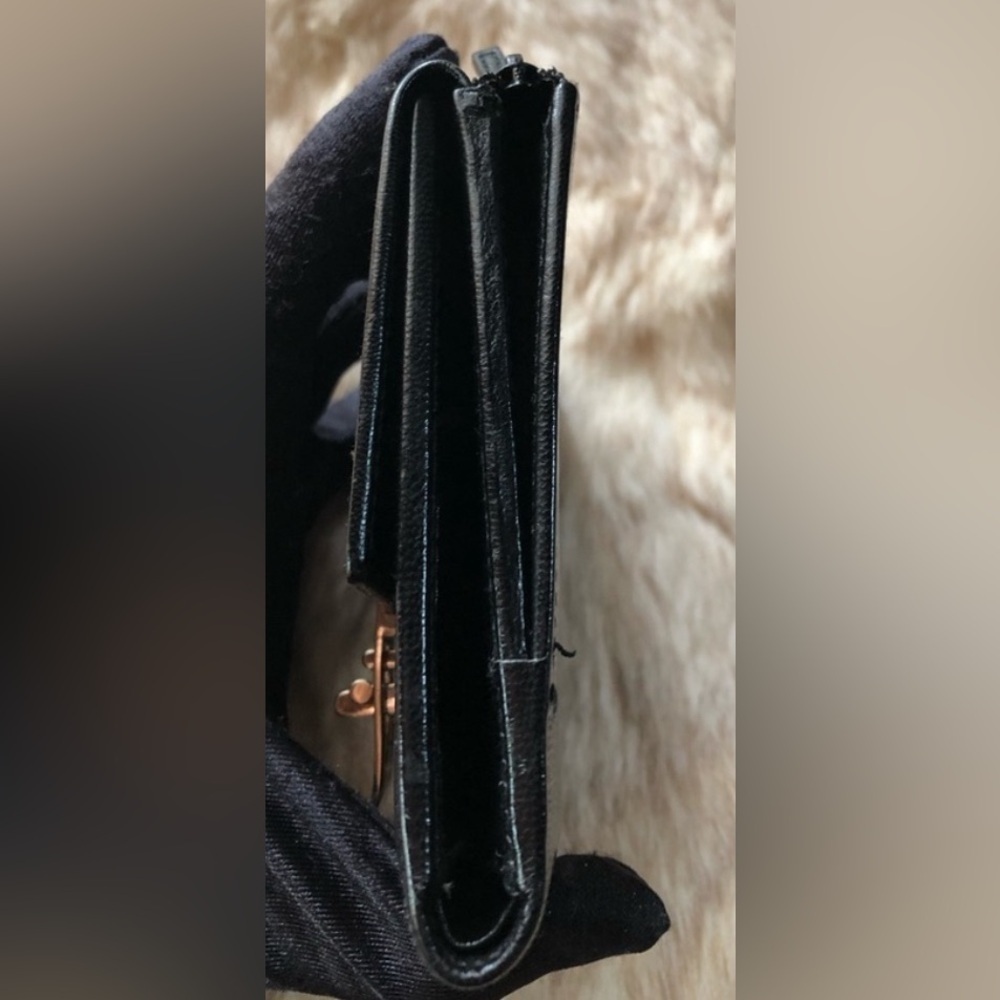 Gucci Vintage Black Leather Wallet with Unbranded Crossbody Strap - Picture 7 of 14